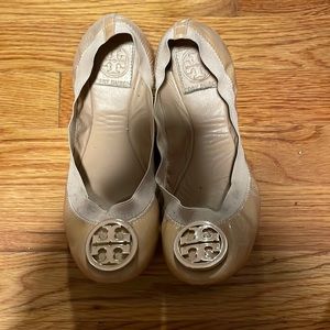 Tory Burch Nude patent flats size 7